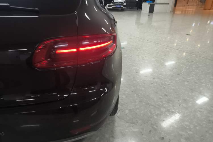 Used Porsche Macan 2017 Macan 2.0T