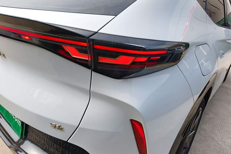 Used Volkswagen ID.UNYX 2024 Revised Pro Long-Range Version Exterior 3