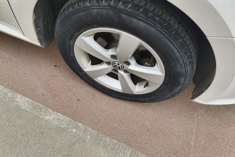 Used Volkswagen Lavida 2015 1.6L Automatic Fashion Edition
