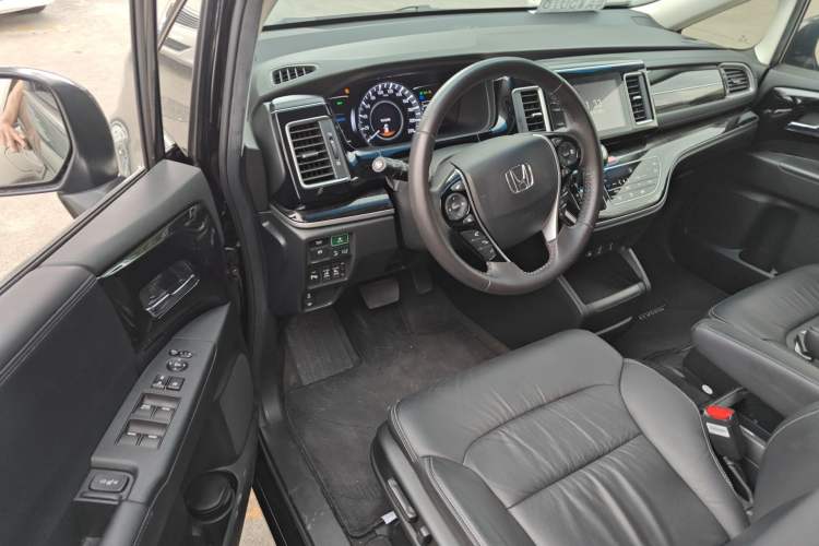 Used Honda Elysion 2019 2.0L Hybrid Luxury Edition