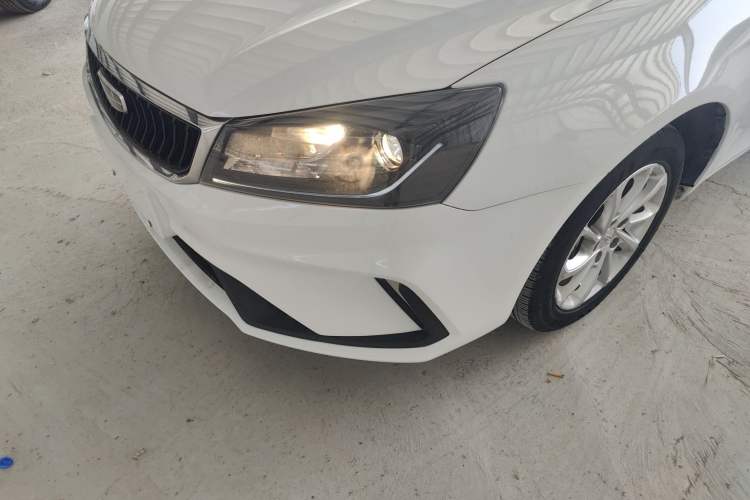 Used Geely Auto Emgrand 2021 UP 1.5L CVT Comfort Model Left Front Headlight