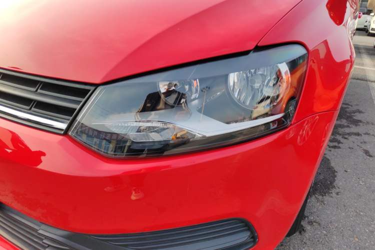 Used Volkswagen Polo 2016 1.4L Automatic Trendy Model Left Front Headlight