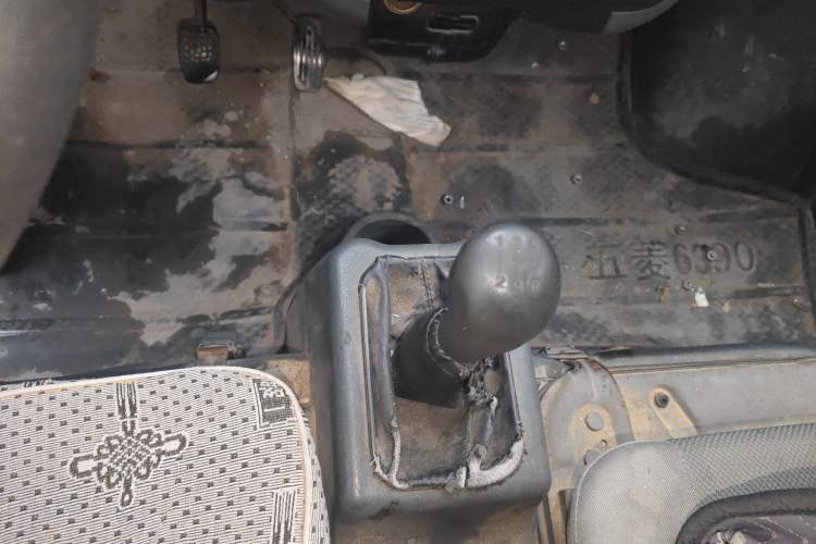 Used Wuling Zhiguang 2010 1.0L New Version Practical Short-Body L2Y