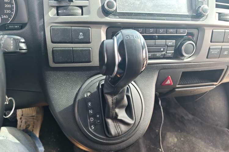 Used Volkswagen Caravelle 