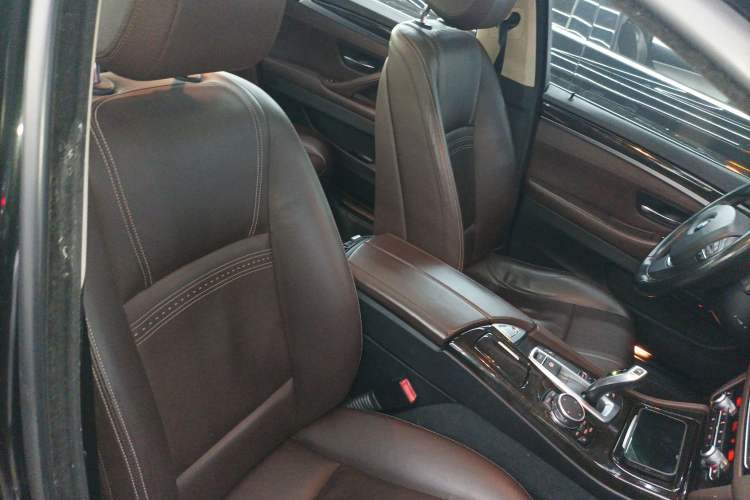 Used BMW 5 Series 2014 525Li Luxury Design Package
