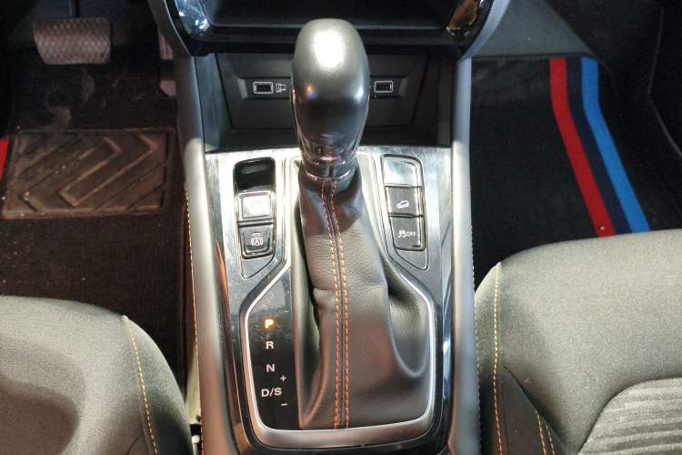 Used Roewe RX3 2021 PRO 1.6L CVT Elite Model