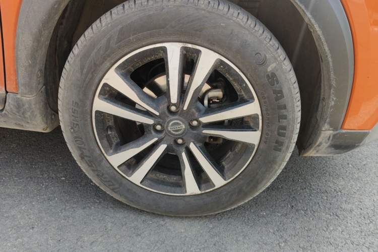 Used Nissan Kicks 2017 1.5L Manual Cool Dynamic Edition Right Front Wheel Hub