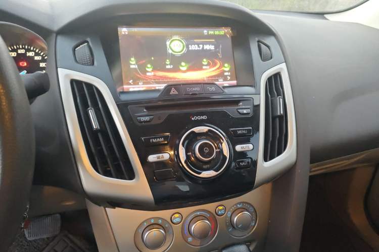 Used Ford Focus 2012 Sedan 1.6L Automatic Comfort Model
