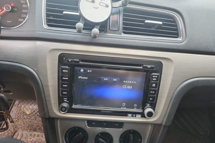 Used Volkswagen Lavida 2013 Restyled Classic 1.6L Automatic Comfort Edition
