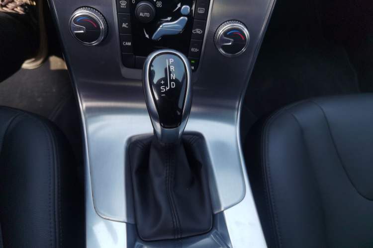 Used Volvo S60 2018 S60L T3 Smart Progress Edition