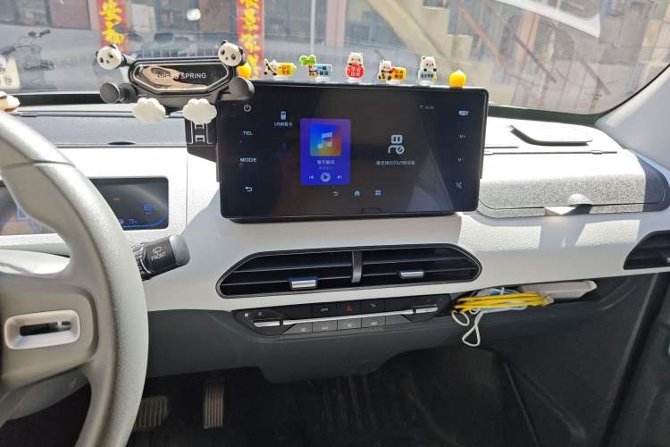 Used Geely Galaxy Panda 2024 Panda Mini 200km Endurance Bear Audio And AC Panel