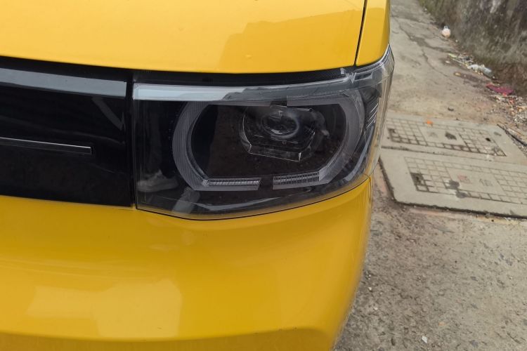 Used Wuling Hongguang MINIEV 2022 Macaron Premium Model – Lithium Iron Phosphate Left Front Headlight