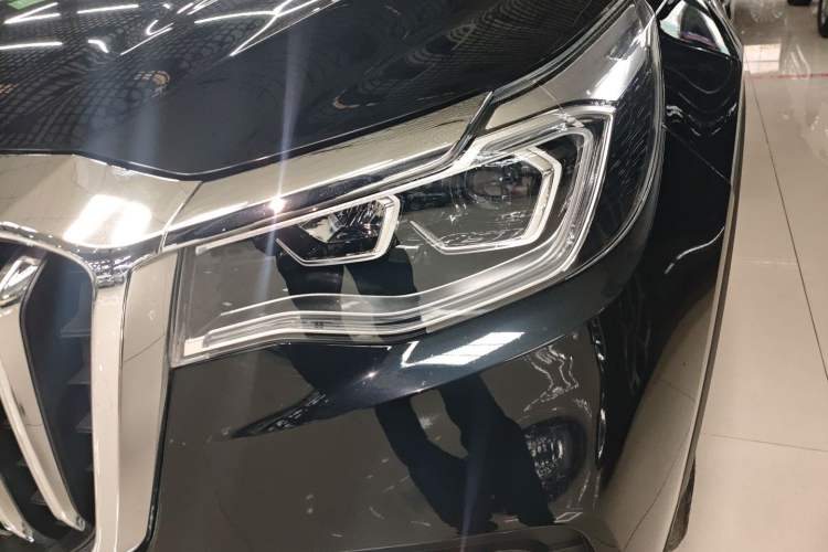 Used Hongqi HS7 2021 2.0T DCT Two-Wheel Drive Smart Connect Flagship Edition
