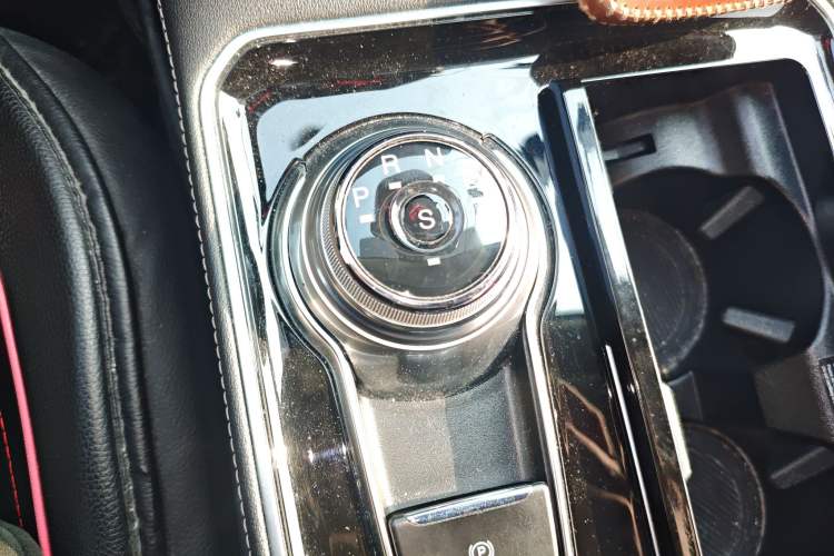 Used Ford Edge 2021 PLUS EcoBoost 245 Two-Wheel-Drive Titanium 7-Seater