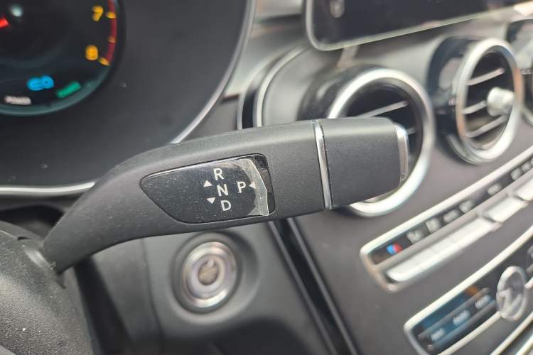 Used Mercedes-Benz C-Class 2021 C 260 L Sport Edition Star Collection Gear Lever