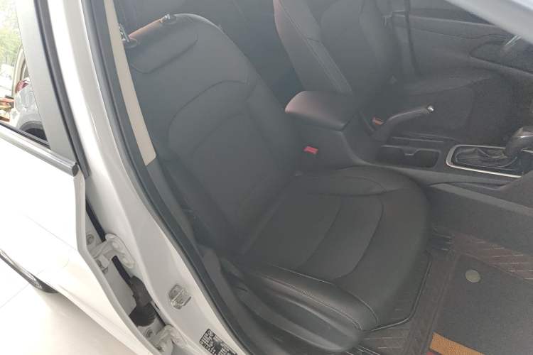 Used Chevrolet Cavalier 2016 1.5L Automatic Xinyue Edition Right Front Seat