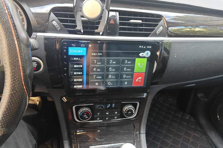 Used Zotye T600 2015 Family Edition 2.0T Manual Elite Version
