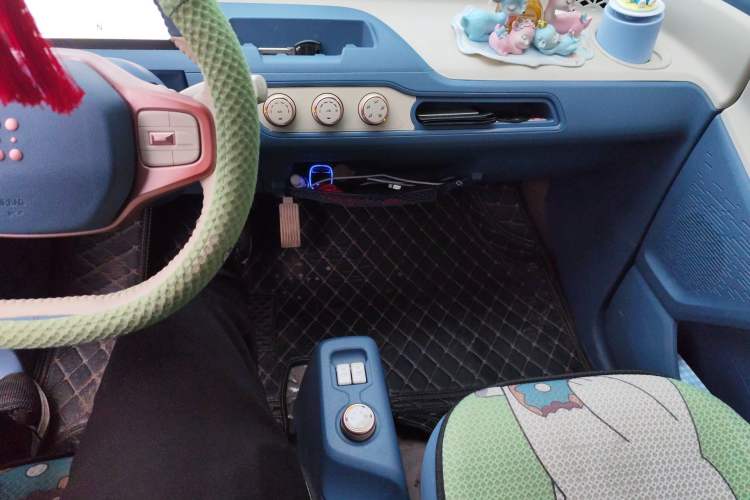 Used Dongfeng Fengon MINIEV 2022 Candy-Style Lollipop Audio And AC Panel