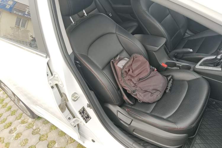 Used Hyundai Elantra (6th Generation / Lingdong) 2018 1.6L Automatic 15th Anniversary Special Edition Right Front Seat