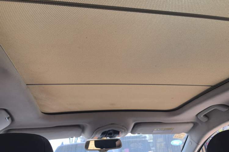 Used Zotye SR9 2017 2.0T Manual "Ultimate Light" Edition Headliner