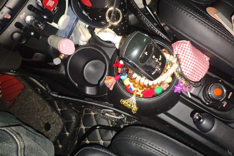 Used MINI 2018 1.5T COOPER CABRIO Artist Gear Lever