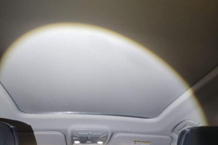 Used Hongqi HS5 2022 Facelifted Version 2.0T Smart Connect Flagship All-Wheel-Drive Edition
