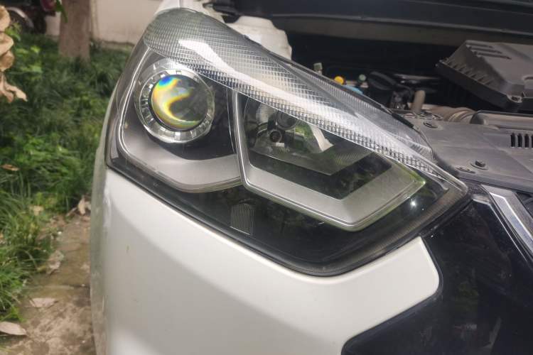 Used JAC Refine S2 2015 1.5L CVT Luxury Smart Version