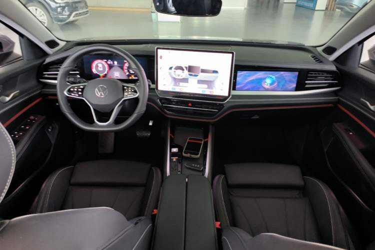 Used Volkswagen Passat 2025 Pro 380TSI Dragon Supreme Edition