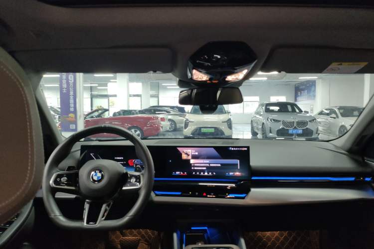 Used BMW 5 Series 2024 525Li M Sport Package