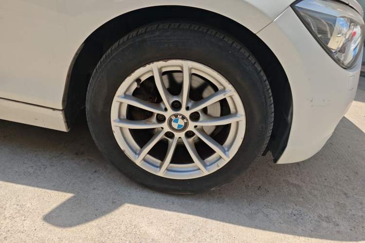 Used BMW 1 Series 2013 Facelifted 118i Leading Edition Exterior 1