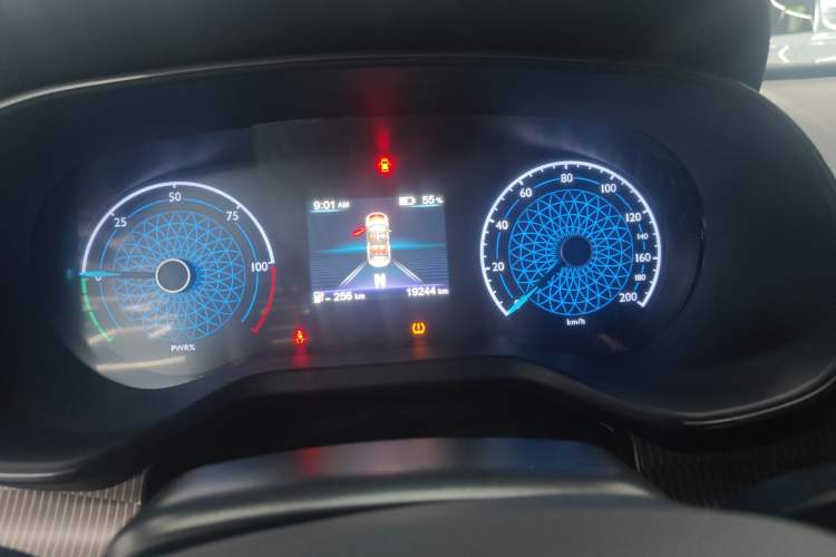 Used Hongqi E-QM5 2022 431 km Charge & Enjoy Edition Instrument Cluster