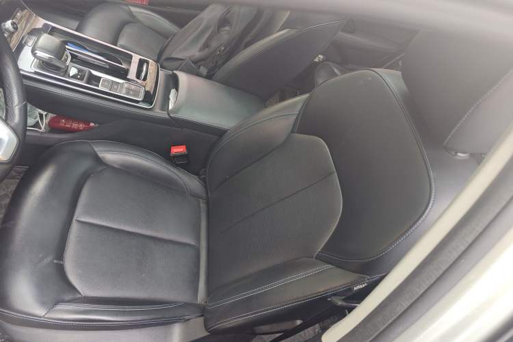 Used Rising ER6 2020 620 km Smart Edition
