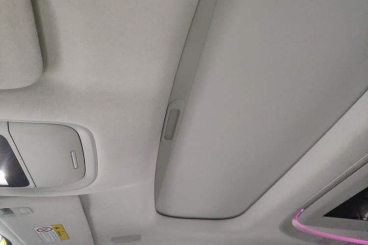 Used XPeng X9 2024 702 Ultra-Long Range Max
