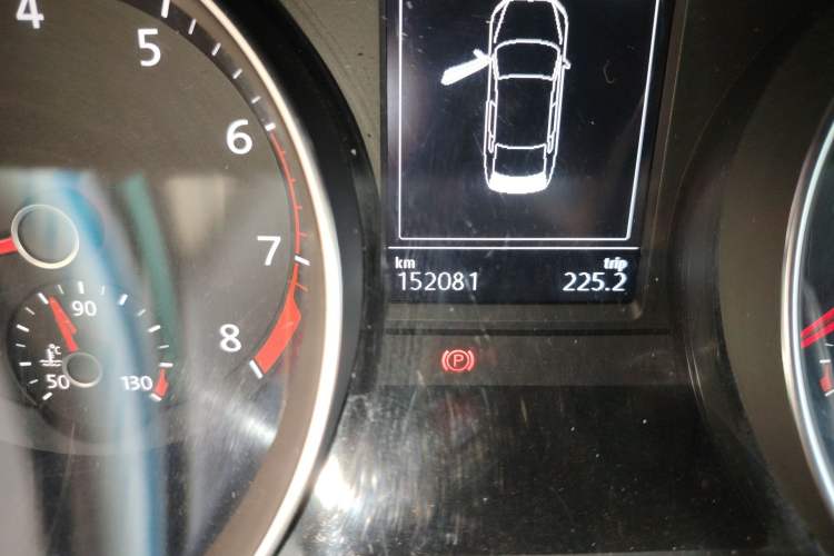 Used Volkswagen Magotan 2020 280TSI DSG Comfort Edition Odometer Close Up