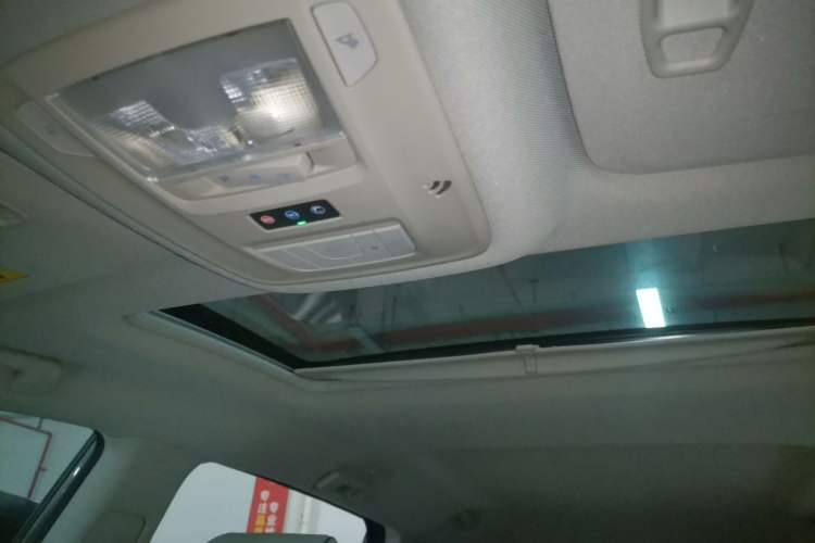 Used Buick GL8 2021 Land Cruiser Executive Class 652T Luxury Model