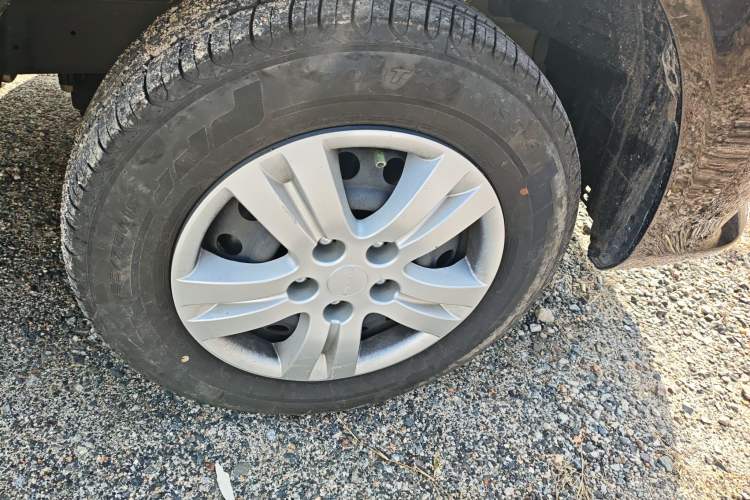 Used FORTHING Lingzhi 2023 M5 1.6L Practical Model 5 Seats