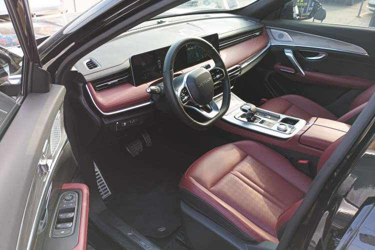 Used JETOUR X70 PRO 2023 1.5T DCT Comfort Edition 5 Seats
