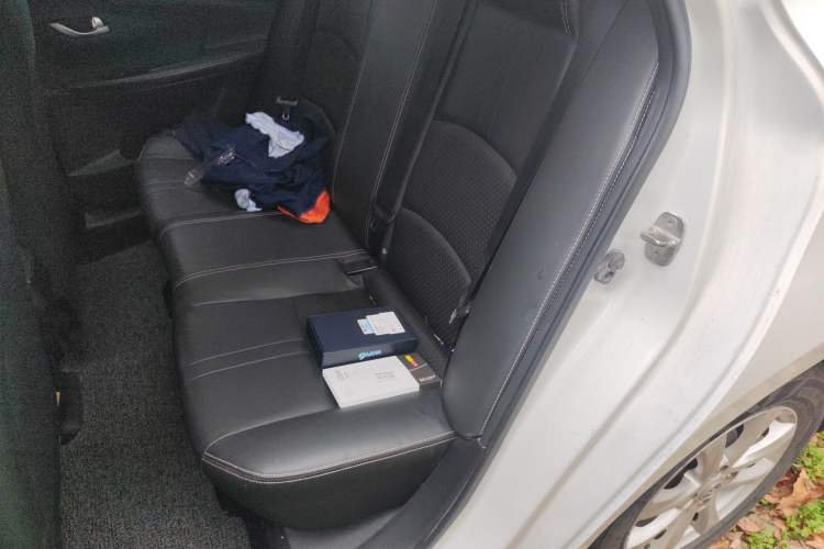 Used CHANGAN Alsvin 2018 1.5L DCT Luxury Model China V Standard Left Rear Seat