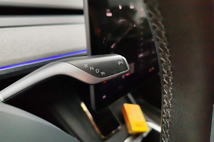 Used Tesla Model Y 2023 Rear-Wheel-Drive Version Gear Lever