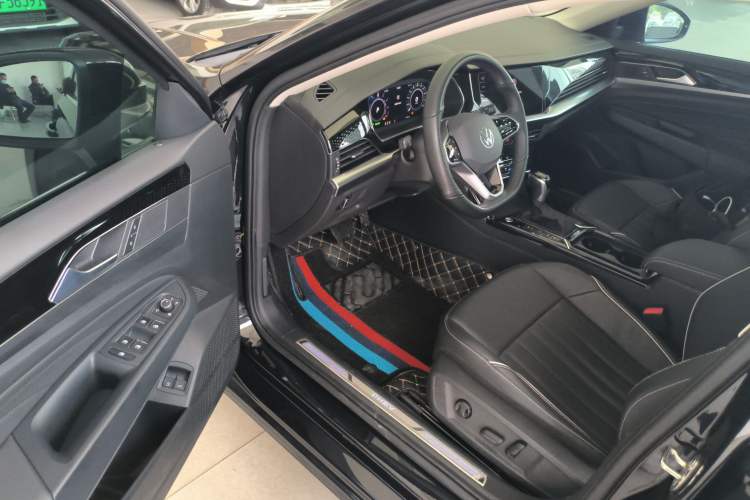 Used Volkswagen Passat New Energy 2023 430 PHEV Hybrid Elite Edition Driver Seat