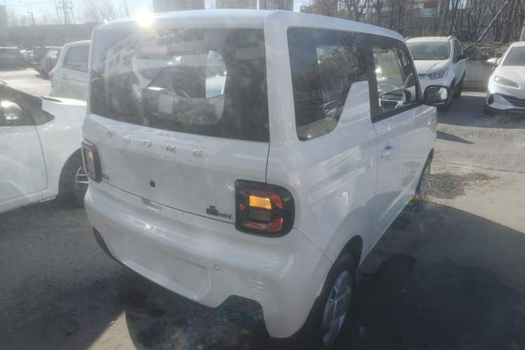 Used Geely Galaxy Panda 2024 Panda Mini 200km Endurance Bear
