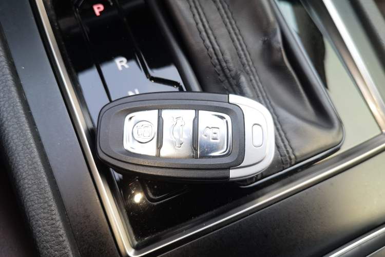 Used Hongqi H7 2018 2.0T Elite Edition Vehicle Key