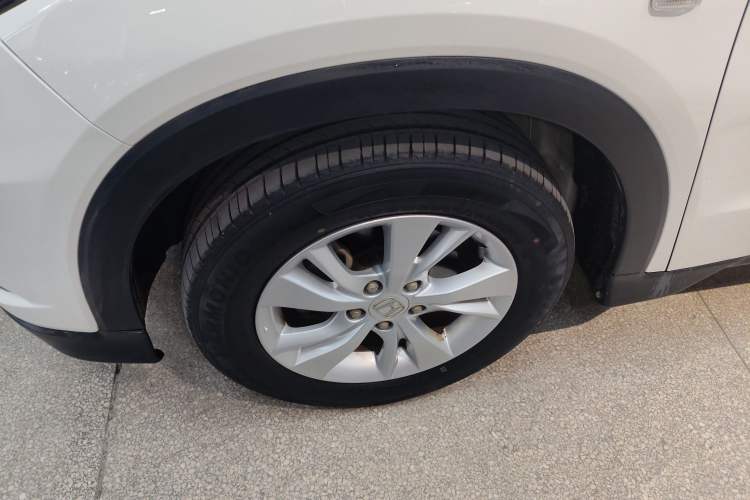 Used Honda Vezel 2015 1.5L CVT two-wheel drive Comfort trim Left Front Wheel Hub