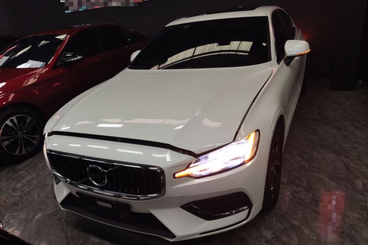 Used Volvo S60 2022 B4 Zhiyi Luxury Edition