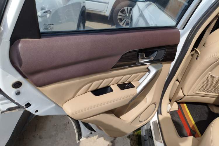 Used Haval H2 2014 1.5T Manual Two-Wheel Drive Elite Edition