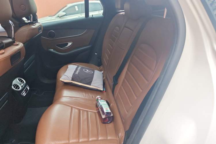 Used Mercedes-Benz GLC 2017 GLC 300 4MATIC Luxury Model Left Rear Seat