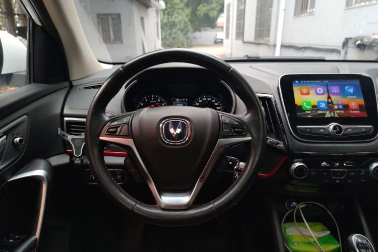 Used Changan CS55 2017 1.5T Manual Colorful Edition
