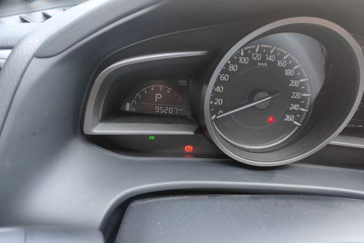 Used Mazda CX-4 2018 2.0L Automatic Two-Wheel Drive Blue Sky Dynamic Version China V Standard