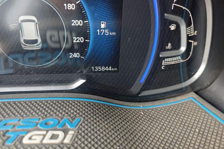 Used Hyundai Tucson 2019 280TGDi Dual-Clutch Two-Wheel Drive Fashion Edition China VI Standard Odometer Close Up