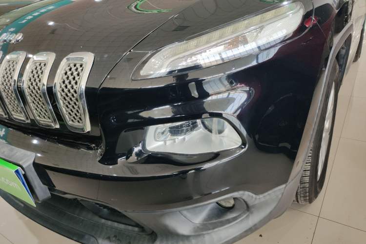 Used Jeep Cherokee 2016 2.4L Leading Edition